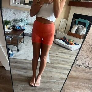 Lululemon Workout Shorts High Rise Athletic Gym Fitness Orange size 6